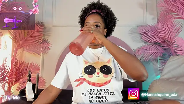 Hanaahquinn online show from May 26, 3:37 am