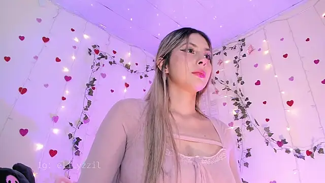 elizabeth jiing online show from March 8, 9:18 pm