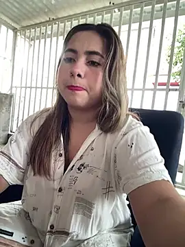 lunaxxx 69 online show from July 9, 8:30 pm