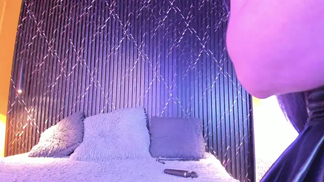 Annie paradise17 online show from October 29, 12:09 am