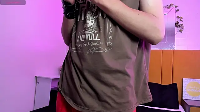 Snapshot of Andrew_Wolff chatting on March 8, 4:45 am Andrew Wolff online show from March 8, 4:45 am