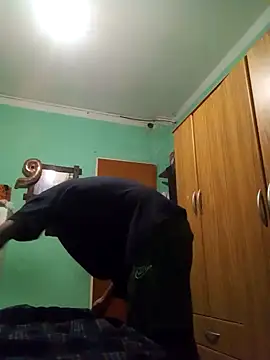 walterdsm online show from March 6, 6:19 am