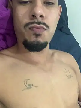 Snapshot of fernandofn chatting on March 1, 1:18 pm fernandofn online show from March 1, 1:18 pm