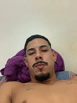 Snapshot of fernandofn chatting on October 24, 6:29 pm fernandofn online show from October 24, 6:29 pm