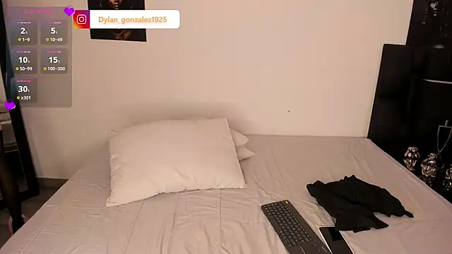 Dylan Turnerr online show from June 10, 4:24 am