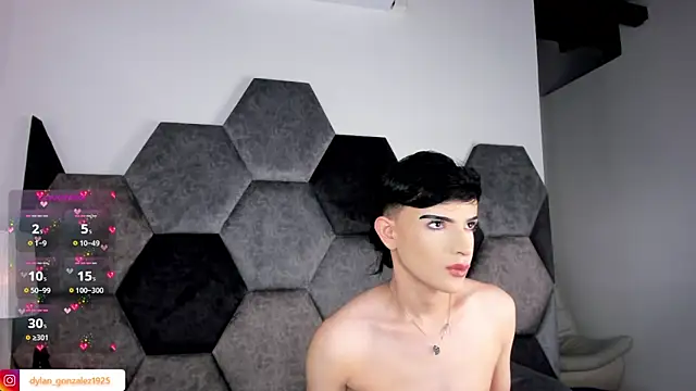 Snapshot of Dylan_Turnerr chatting on September 21, 8:58 pm Dylan Turnerr online show from September 21, 8:58 pm