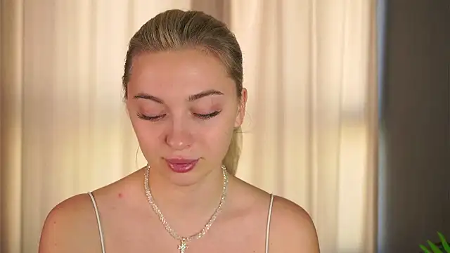 christie luv online show from October 15, 6:44 am