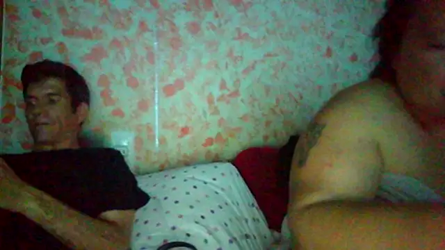 parejade225xh online show from April 30, 8:38 pm