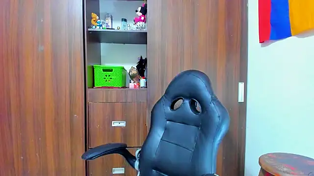 Dreamastercum  online show from March 13, 10:59 pm