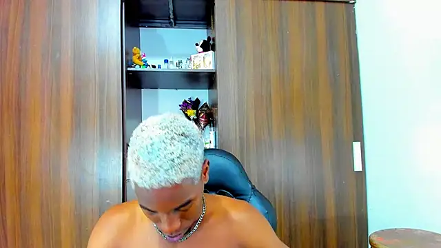 Dreamastercum  online show from September 27, 8:26 pm