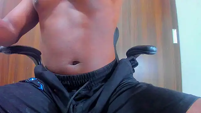 Dreamastercum  online show from March 10, 10:25 pm