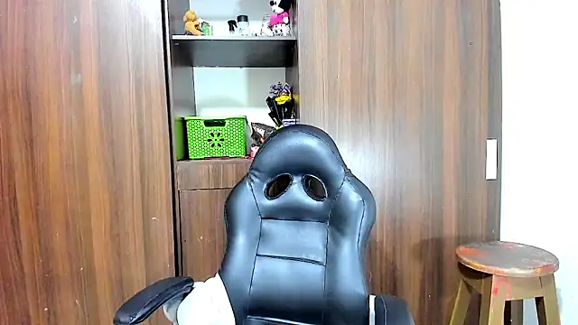 Dreamastercum  online show from January 31, 7:56 pm