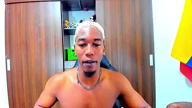 Dreamastercum  online show from January 15, 9:18 pm