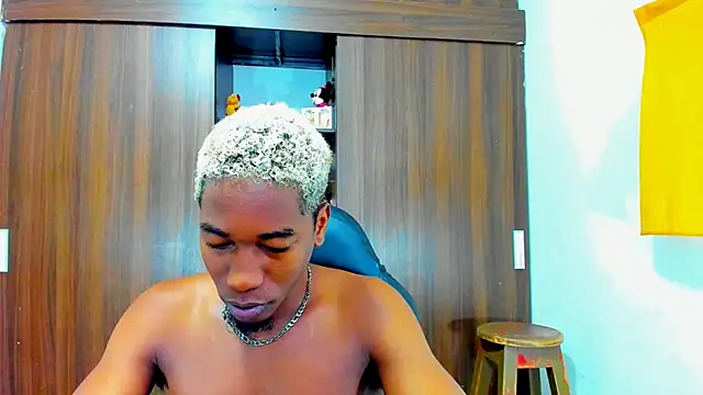 Dreamastercum  online show from October 21, 11:53 am