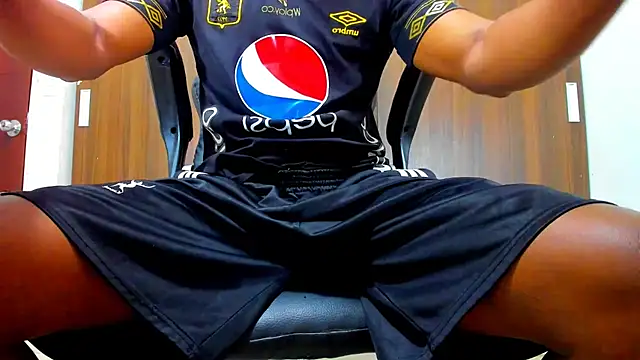 Dreamastercum  online show from October 19, 11:57 am