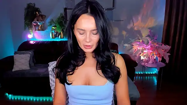 Snapshot of DanaSincere chatting on February 7, 3:36 am DanaSincere online show from February 7, 3:36 am