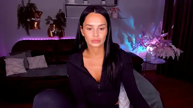 Snapshot of DanaSincere chatting on June 4, 4:06 am DanaSincere online show from June 4, 4:06 am