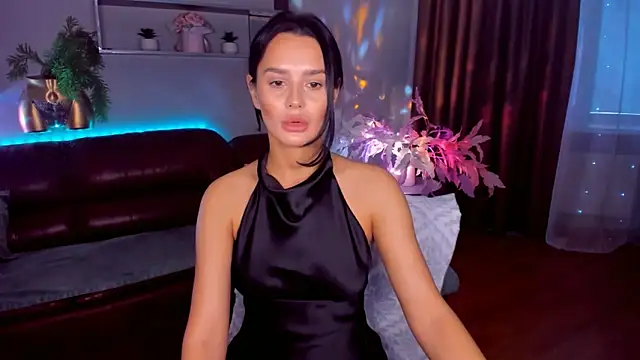 Snapshot of DanaSincere chatting on February 3, 6:22 am DanaSincere online show from February 3, 6:22 am