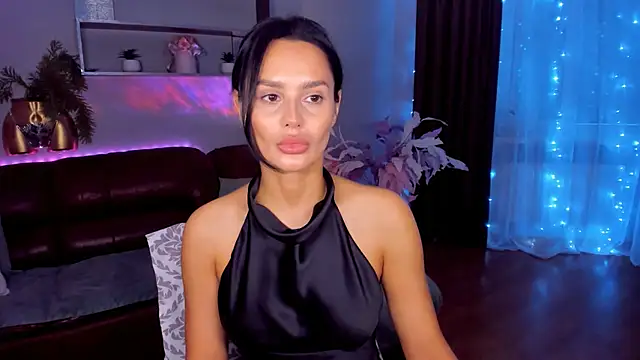 Snapshot of DanaSincere chatting on February 19, 4:31 am DanaSincere online show from February 19, 4:31 am