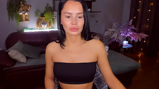 Snapshot of DanaSincere chatting on January 8, 5:57 am DanaSincere online show from January 8, 5:57 am