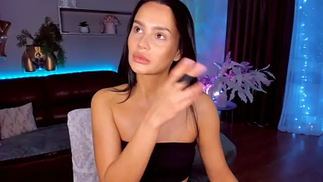 Snapshot of DanaSincere chatting on February 25, 4:23 am DanaSincere online show from February 25, 4:23 am