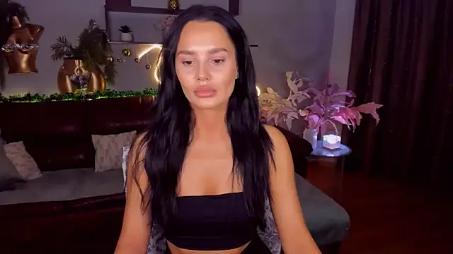 Snapshot of DanaSincere chatting on December 17, 4:17 am DanaSincere online show from December 17, 4:17 am