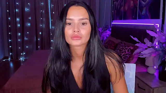 Snapshot of DanaSincere chatting on March 14, 6:32 am DanaSincere online show from March 14, 6:32 am