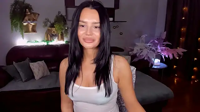 Snapshot of DanaSincere chatting on January 13, 4:05 am DanaSincere online show from January 13, 4:05 am