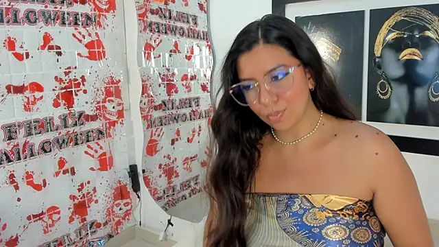 emilyy cooperr online show from November 6, 11:58 am