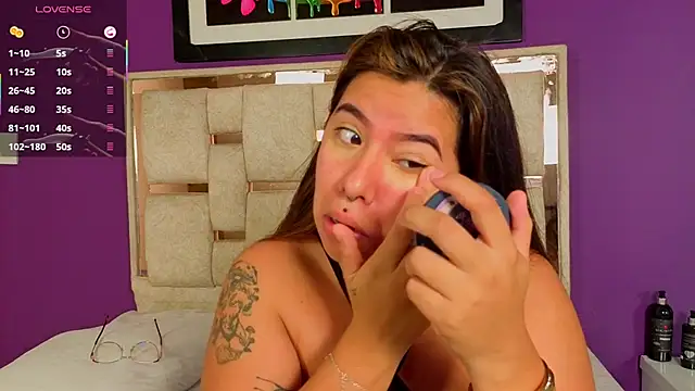 emilyy cooperr online show from April 13, 12:09 pm