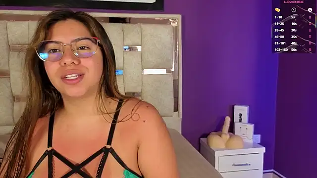 emilyy cooperr online show from May 25, 12:15 pm