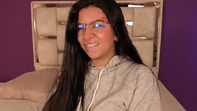 emilyy cooperr online show from January 12, 12:34 pm