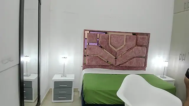 emilyy cooperr online show from March 1, 3:10 am