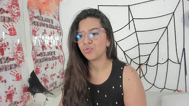 emilyy cooperr online show from October 18, 12:07 pm