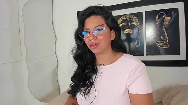 emilyy cooperr online show from December 15, 12:11 pm