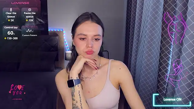 EmelyMason online show from March 24, 5:29 am