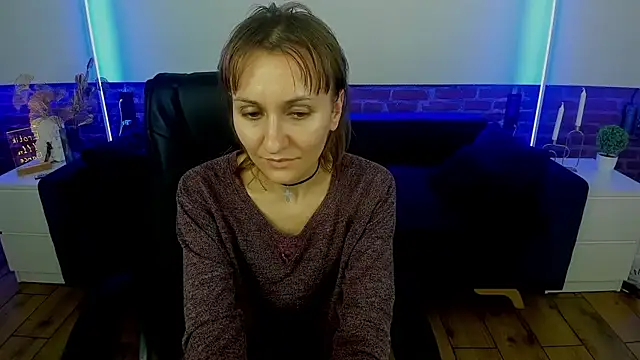 Lady   Marry online show from March 9, 1:04 pm