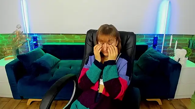 Lady   Marry online show from March 2, 10:47 am