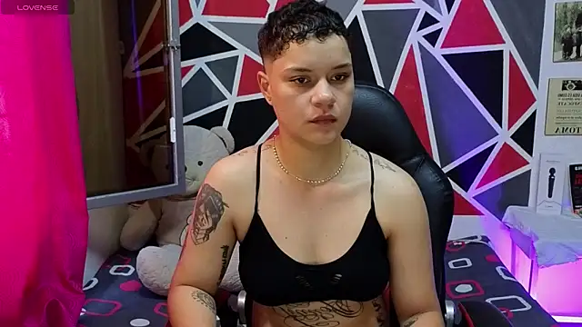 demimoore222 online show from January 17, 3:04 pm