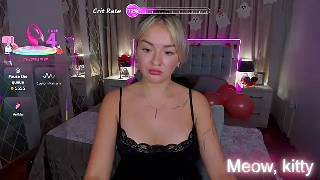 EvaGoddes online show from October 28, 8:02 am