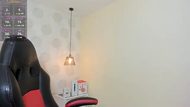 AGATHASMITH5 online show from March 18, 3:31 am