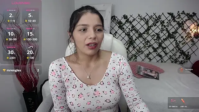 Snapshot of issa__nassar chatting on November 23, 2:16 pm issa nassar online show from November 23, 2:16 pm