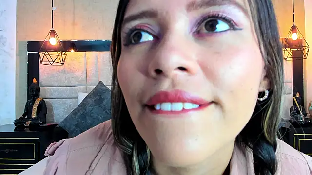 Snapshot of LiliJensen chatting on November 17, 8:24 pm LiliJensen online show from November 17, 8:24 pm