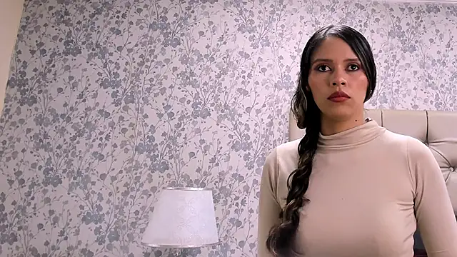 Snapshot of LiliJensen chatting on November 2, 8:47 pm LiliJensen online show from November 2, 8:47 pm