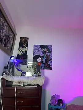 CRAZY-BOY99 online show from May 28, 11:16 am