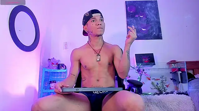 CRAZY-BOY99 online show from May 11, 7:33 pm