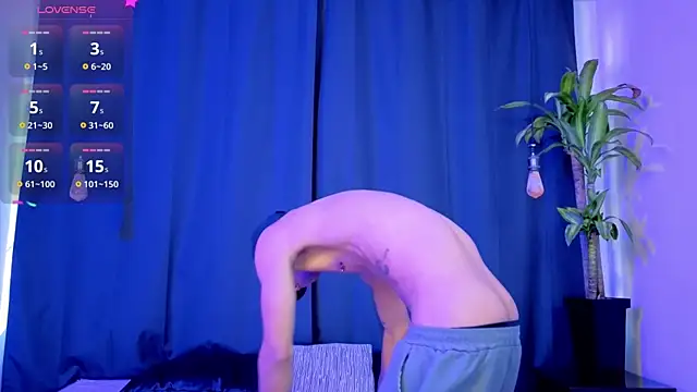 CRAZY-BOY99 online show from November 13, 11:58 am