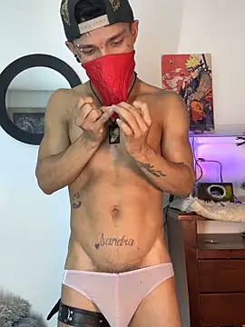 CRAZY-BOY99 online show from May 17, 4:12 am