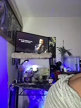 CRAZY-BOY99 online show from July 7, 12:52 pm