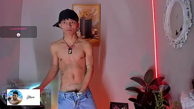 CRAZY-BOY99 online show from November 17, 10:41 am